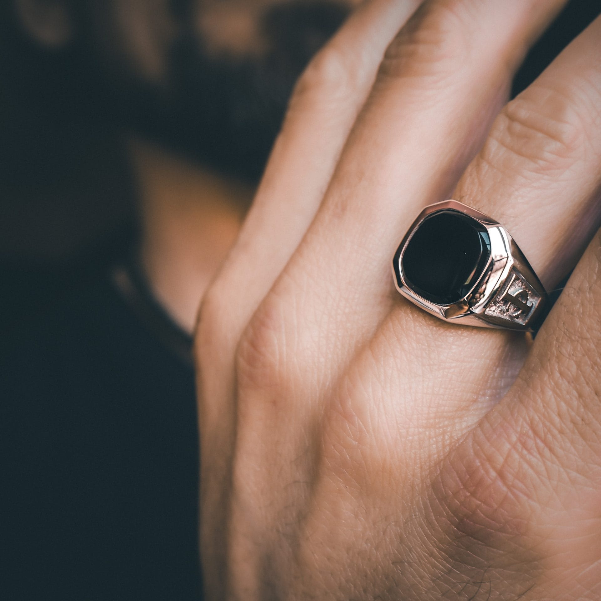 Octa Signet Ring Black - Image 3