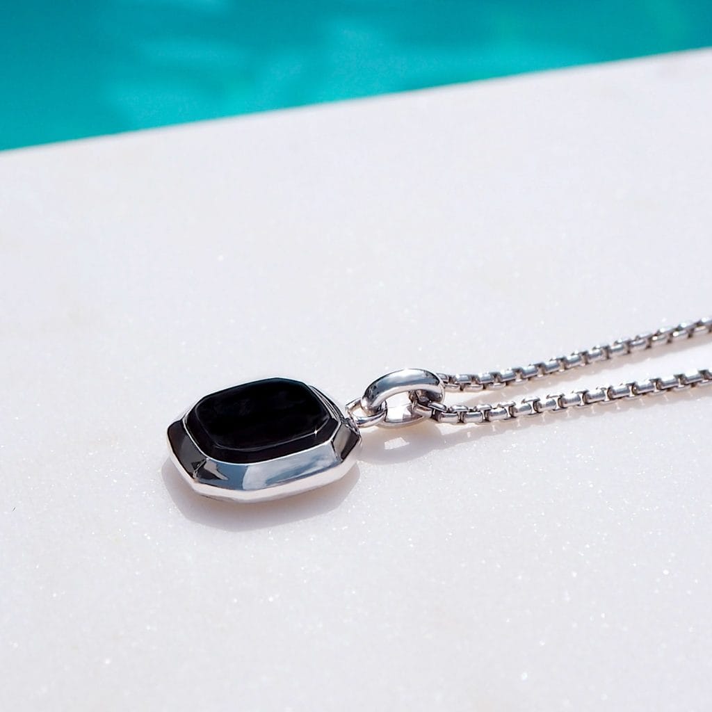 The Octa Necklace Black