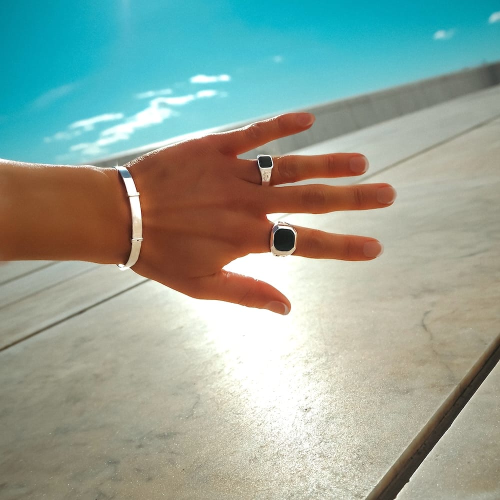 Octa Petit Signet Ring Black - Image 6